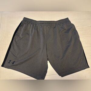Under Armour men’s XXL short fitted